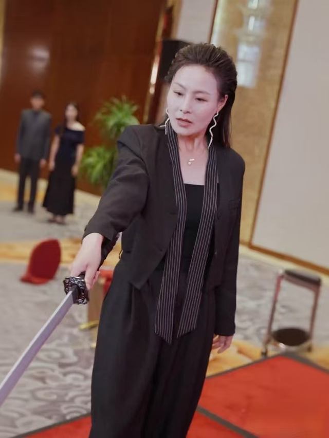 龙帅定山河封面