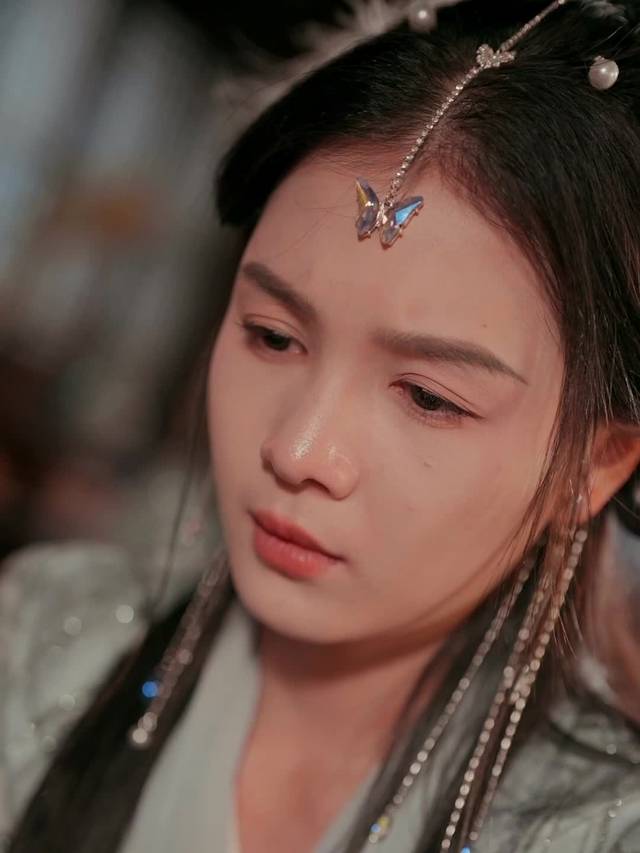 太子殿下的现代保姆封面