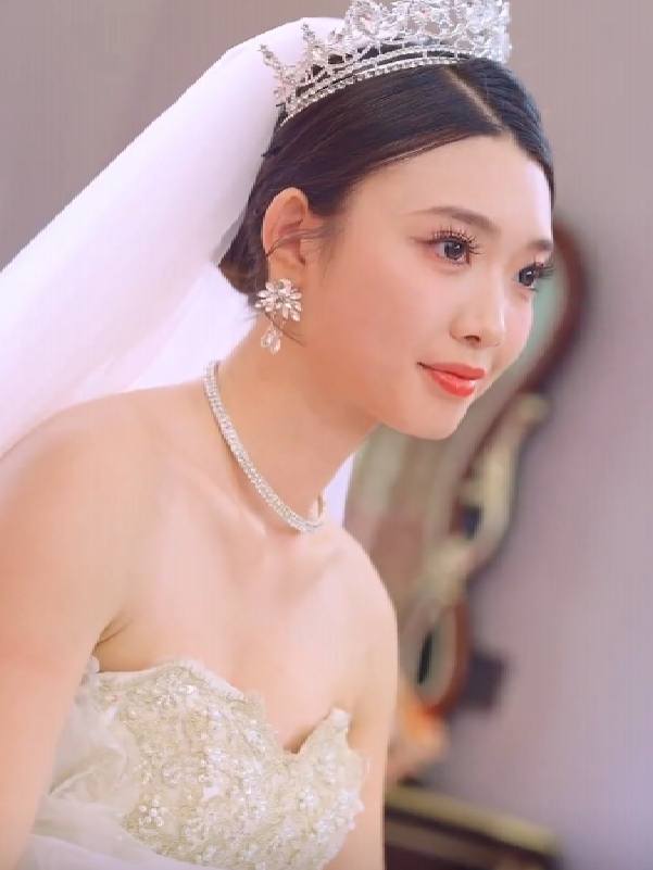 锦瑟韶光封面